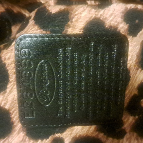 Closet clearance - Picture 10 of 10